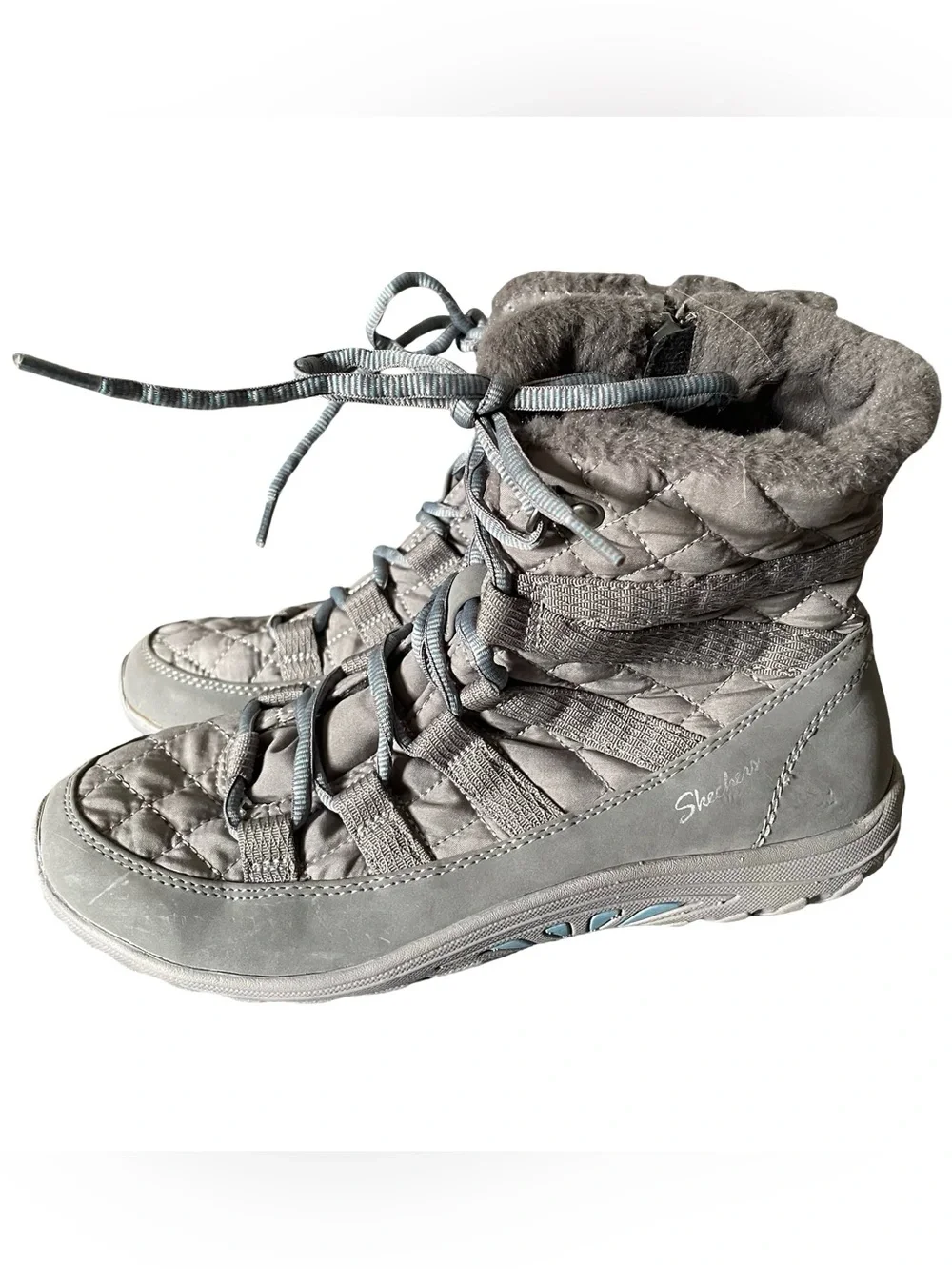 Skechers Quilted Lace-Up Winter Boots in Gray Size 7